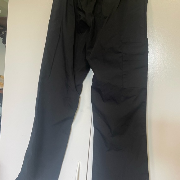 Wonderwink scrub pants - small black - worn one shift - Picture 3 of 6